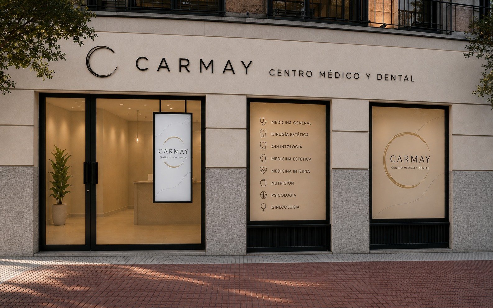 Fachada de CARMAY Centro Médico y Dental en la calle Santa Engracia, Chamberí, Madrid